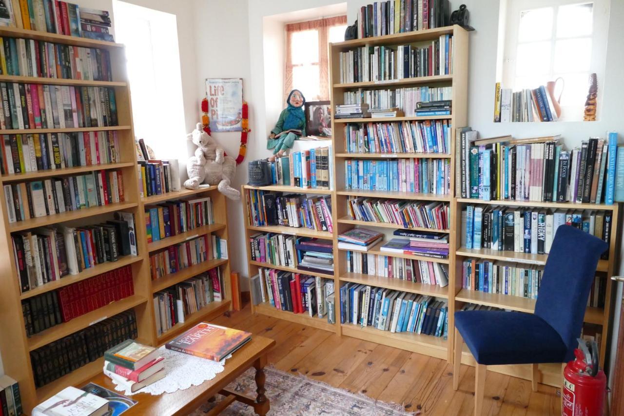 Le Logis Des Quatre Puits Bed & Breakfast Neuvicq-Montguyon Bagian luar foto