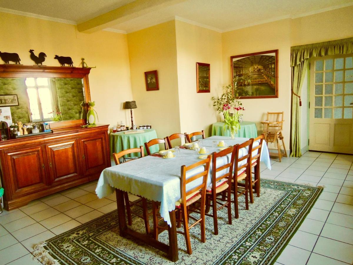 Le Logis Des Quatre Puits Bed & Breakfast Neuvicq-Montguyon Bagian luar foto