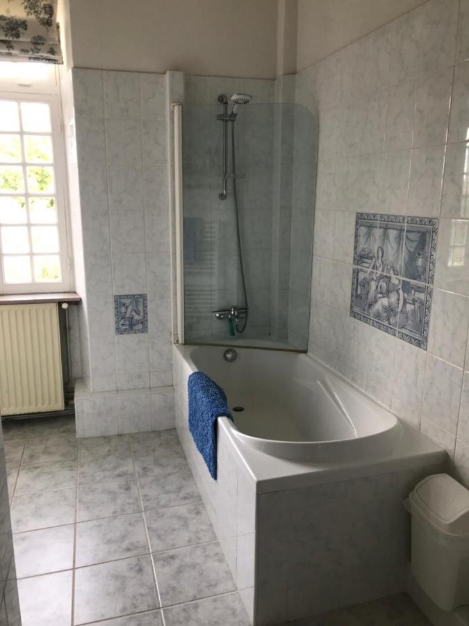 Le Logis Des Quatre Puits Bed & Breakfast Neuvicq-Montguyon Bagian luar foto