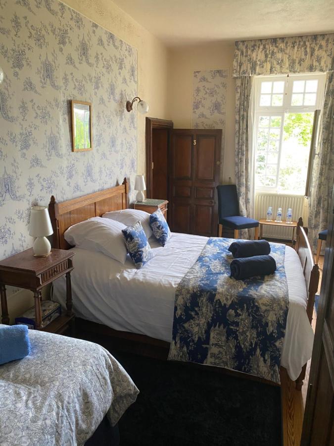 Le Logis Des Quatre Puits Bed & Breakfast Neuvicq-Montguyon Bagian luar foto