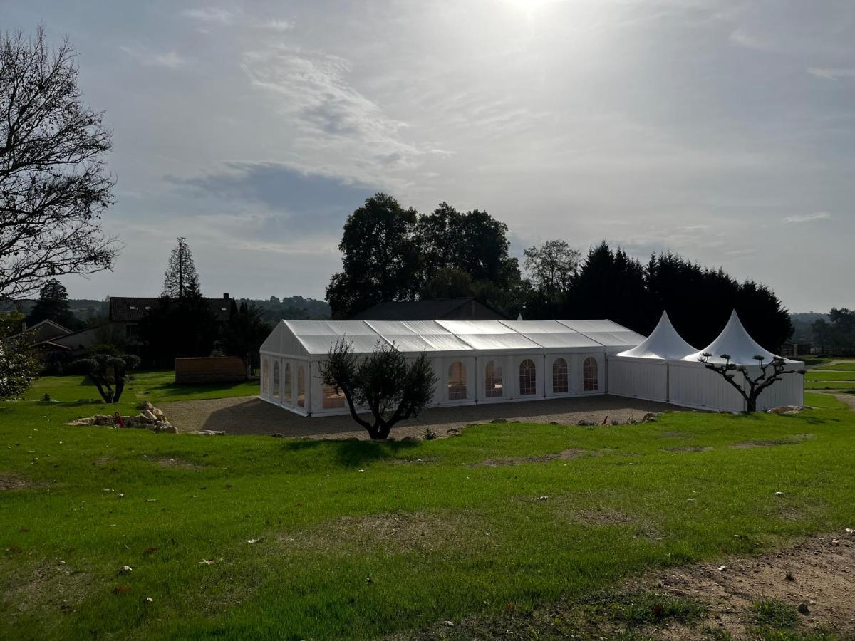 Le Logis Des Quatre Puits Bed & Breakfast Neuvicq-Montguyon Bagian luar foto